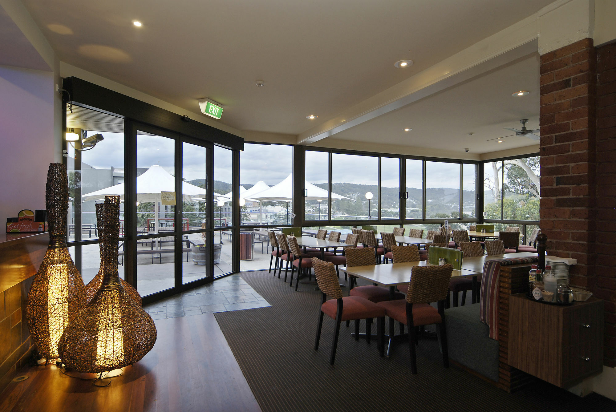 Lorne Hotel 4*