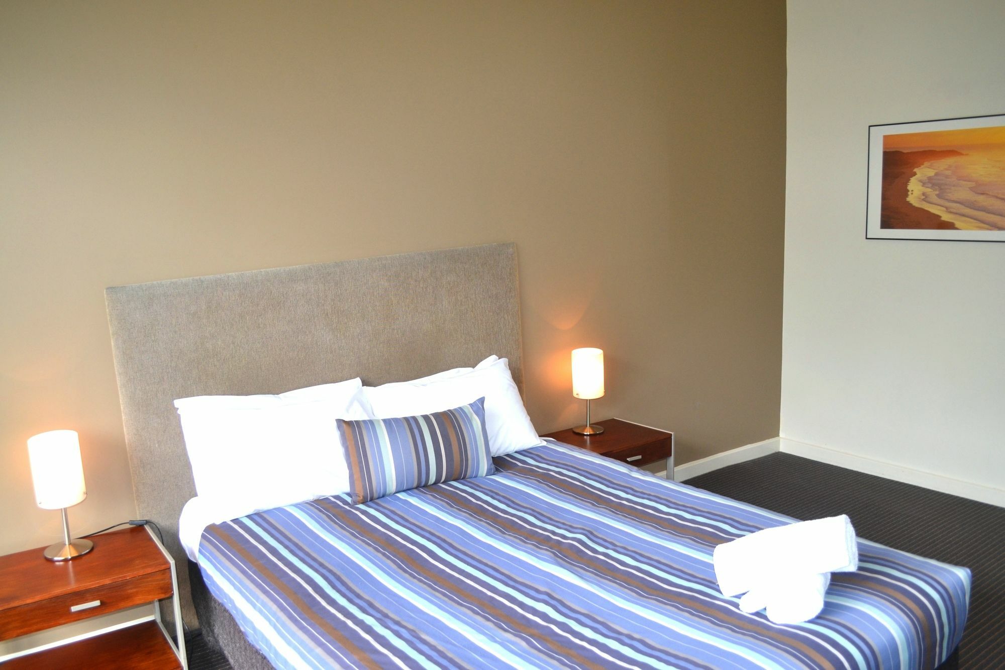 Lorne Hotel 4*